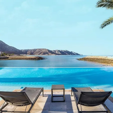 The Vibez Luxury Apartment Sifah Muscat Exterior photo